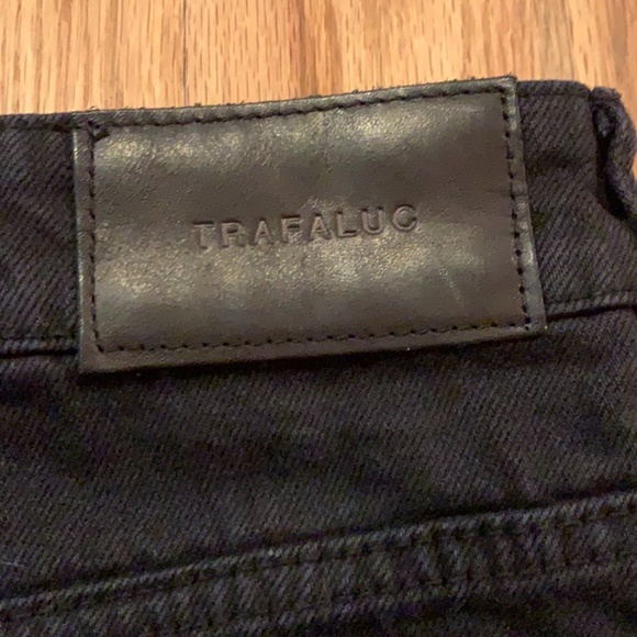 Zara Denim Skirt - Picture 3 of 4
